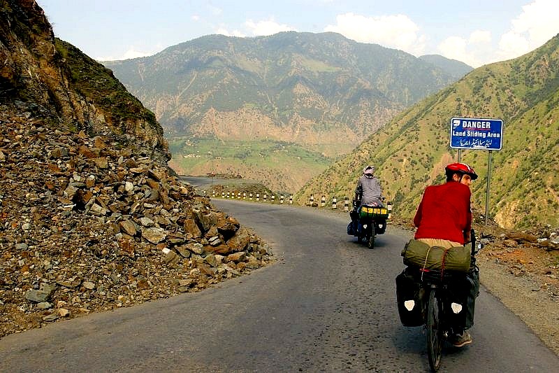 pakistan-wir-umfahren-erdrutsch-am-karakorum-highway