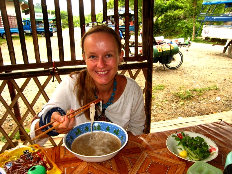 Laos: Leckere Nudelsuppe als Stärkung